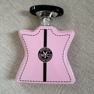 Bond No.9 New York Pink and Black Bottle